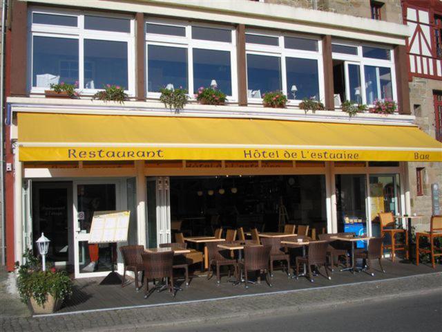 Rest'A Flots Hotell Tréguier Exteriör bild